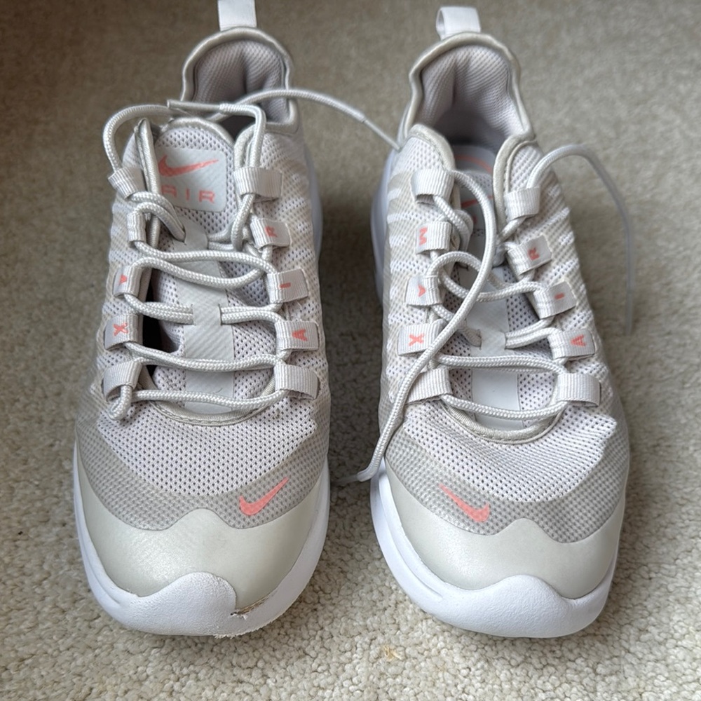 Nike Air Max White and Pink Athletic Shoes Streamlined Design